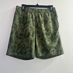 Men’s balance collection shorts